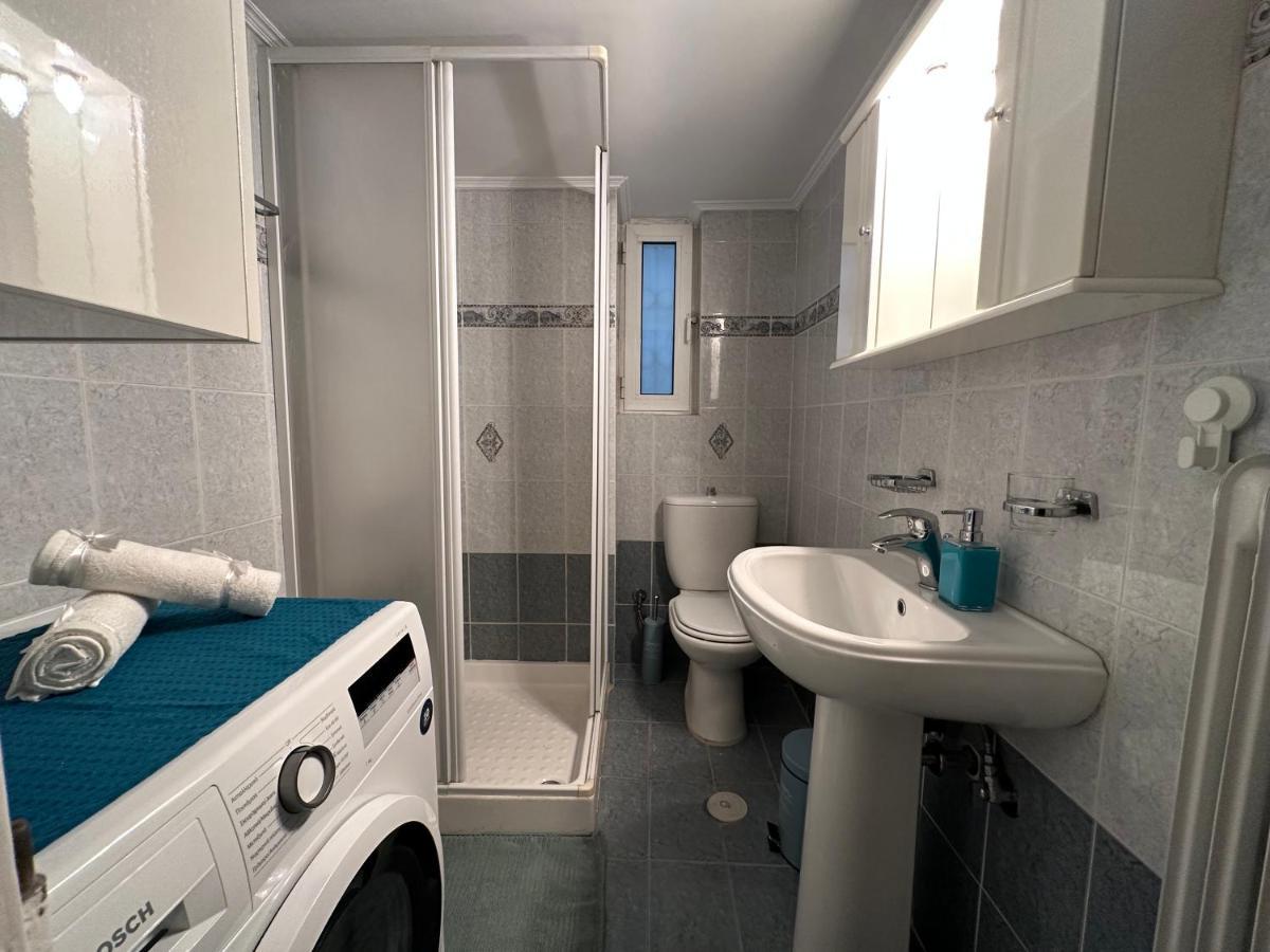 Cozy Apartment Near The City Center And Beaches 아테네 외부 사진